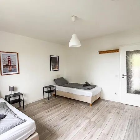 Bege Dreamdesk Lägenhet *